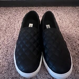 Women's Steve Madden Endell Black Sneaker Size 9